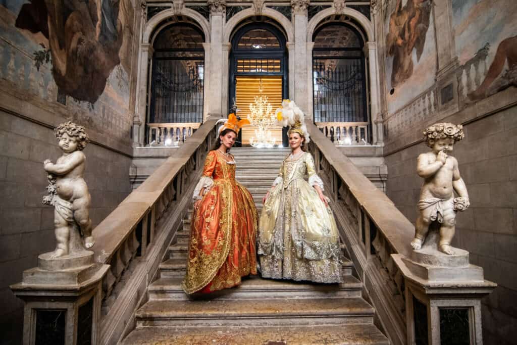 Бал в Венеции. Venetian Reflections