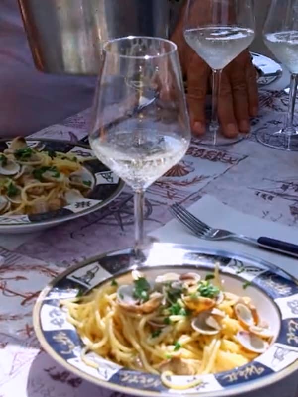 лодка Венеция. Романтический ужин на борту