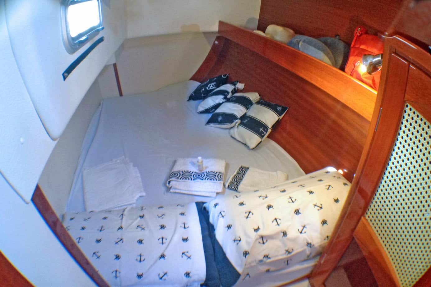 Pernottamento barca vela dopo cena romantica in barca Venezia