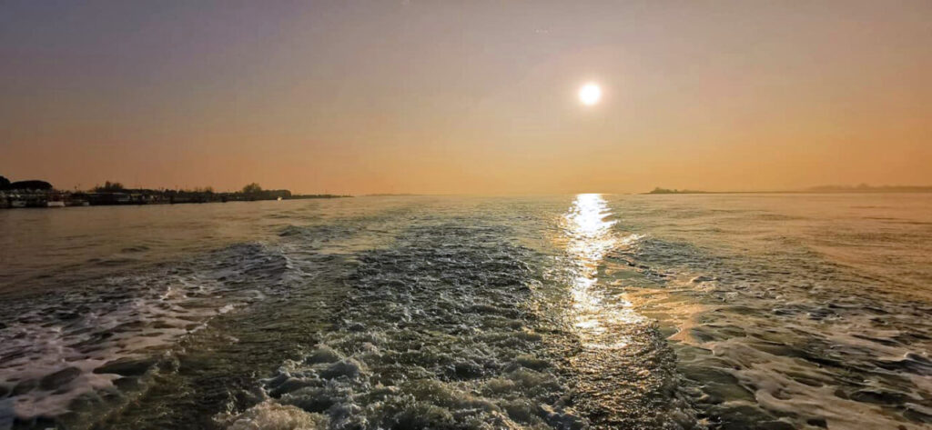 Каваллино - Венеция Тур. Закат в лагуне