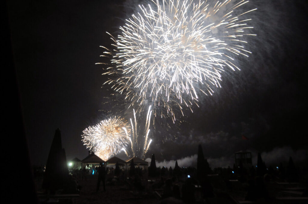 Beach on Fire. Каваллино Трепорти