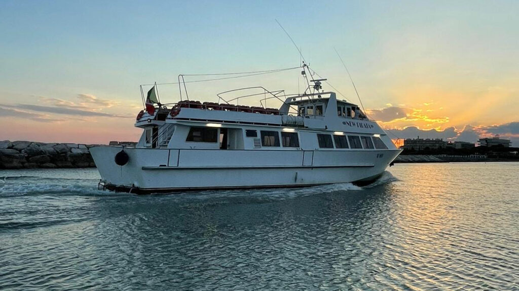 Beach on fire. Тур Венеция - Каваллино Трепорти