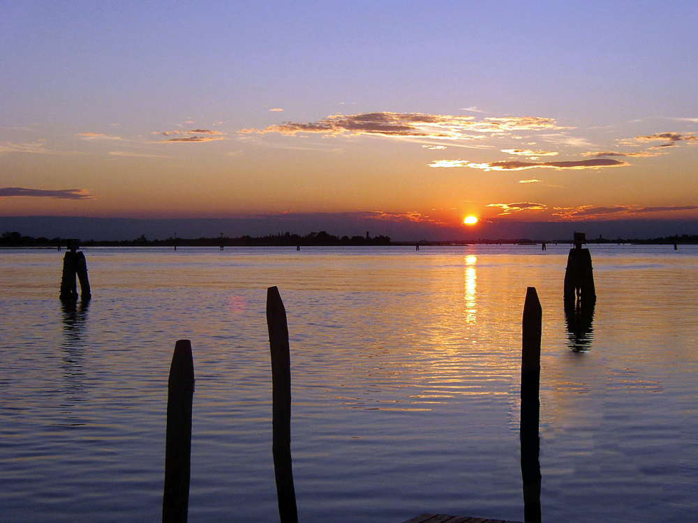 Каваллино Италия. Закат