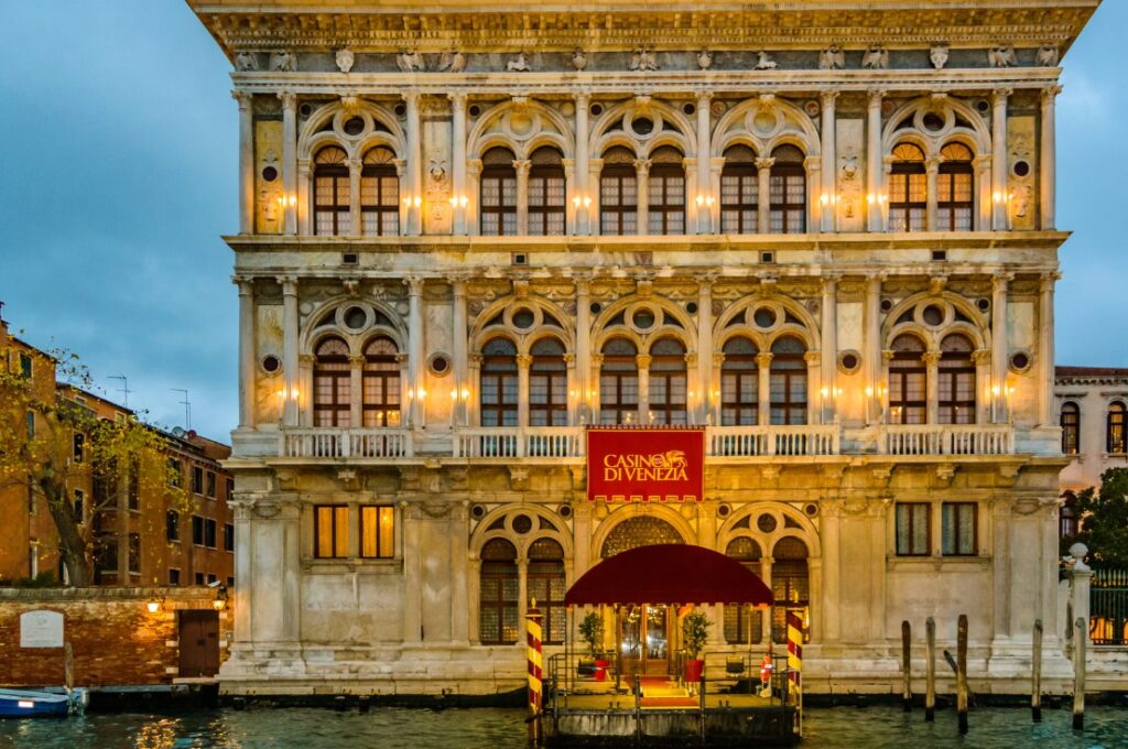 Венеция карнавал: Carnival Official Dinner Show. Ка Вендрамин Калерджи