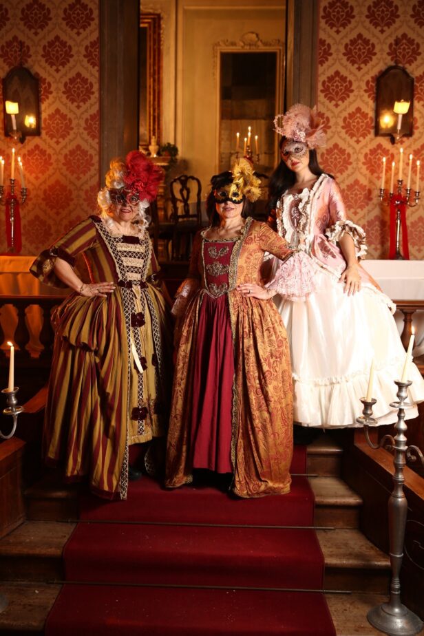 Карнавал Масок в Венеции на балу