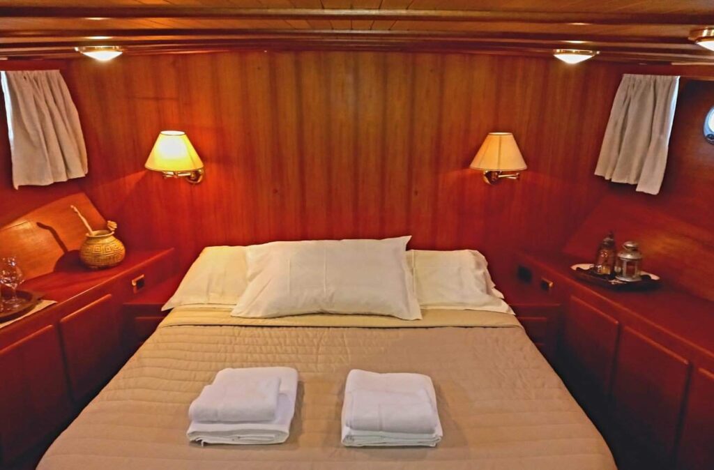 Аренда яхты в Венеции. каюта для двоих