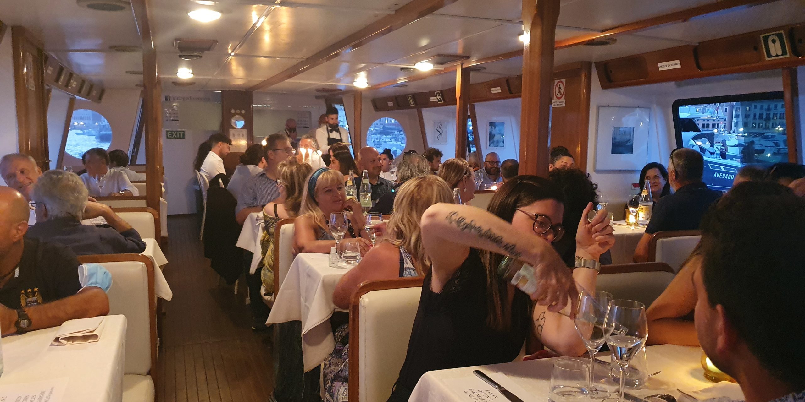 cena in barca redentore