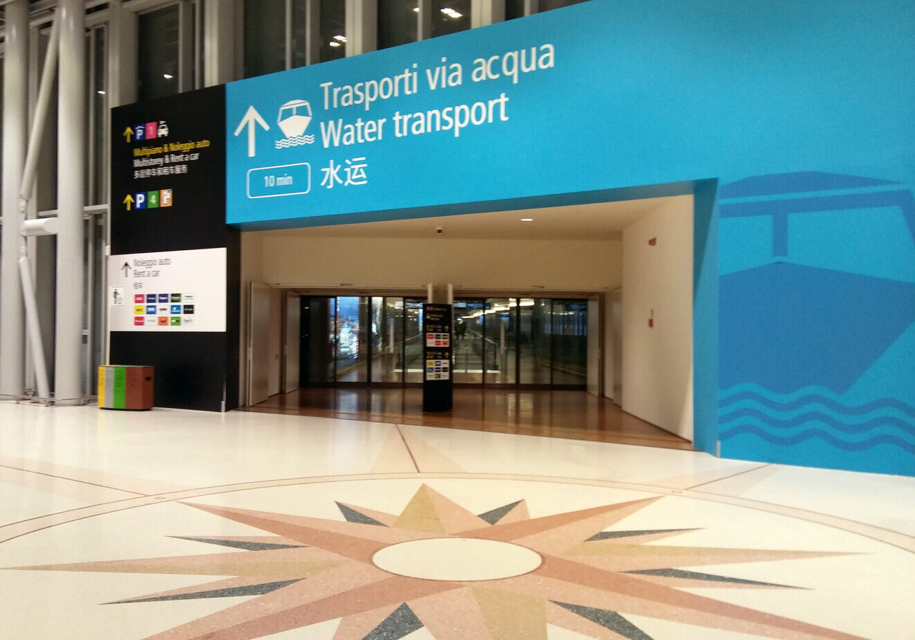 Аэропорт Марко Поло. Как добраться до водного такси