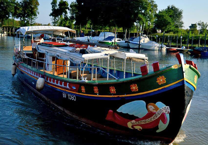 Экскурсии на острова Венеции на лодке брагоццо