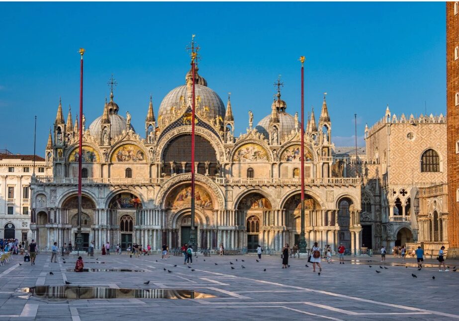 st marks basilica foto